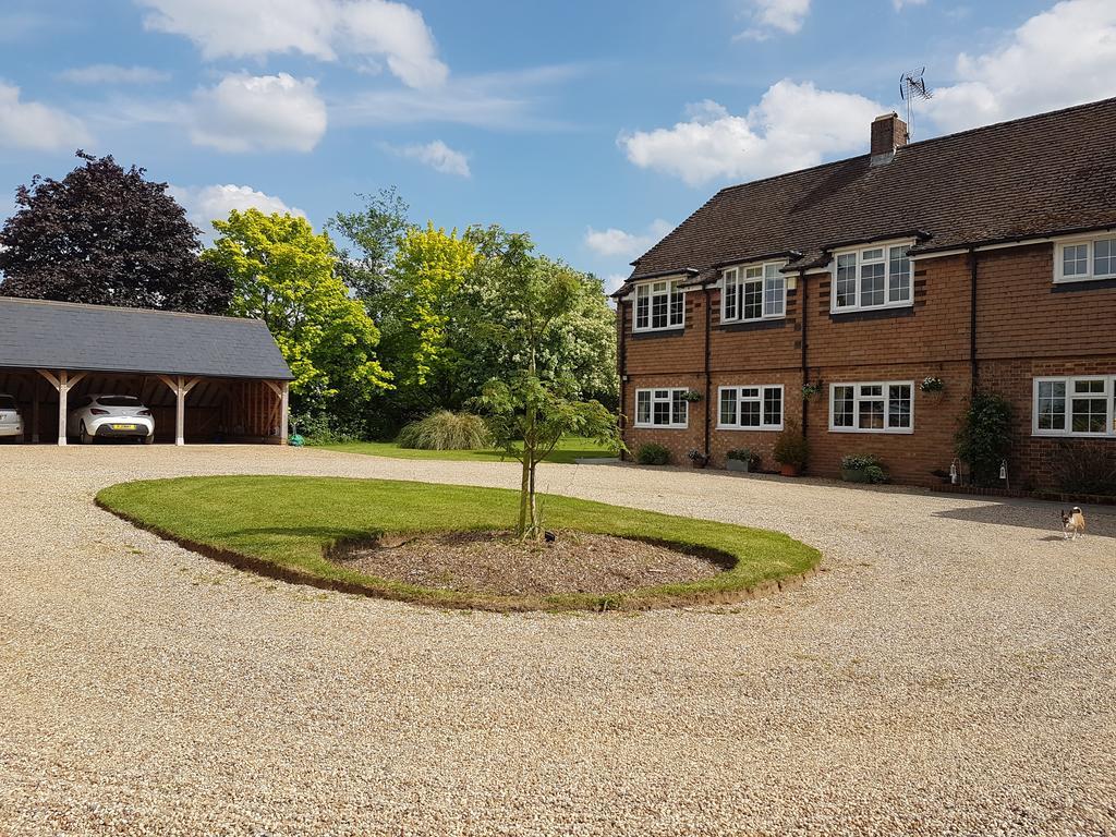 Latchmead Bed & Breakfast Stansted Mountfitchet Buitenkant foto
