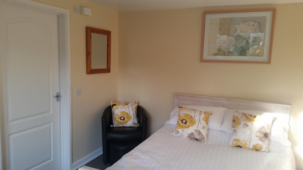 Latchmead Bed & Breakfast Stansted Mountfitchet Buitenkant foto