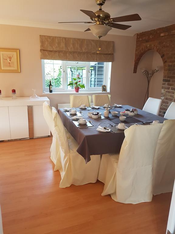 Latchmead Bed & Breakfast Stansted Mountfitchet Buitenkant foto